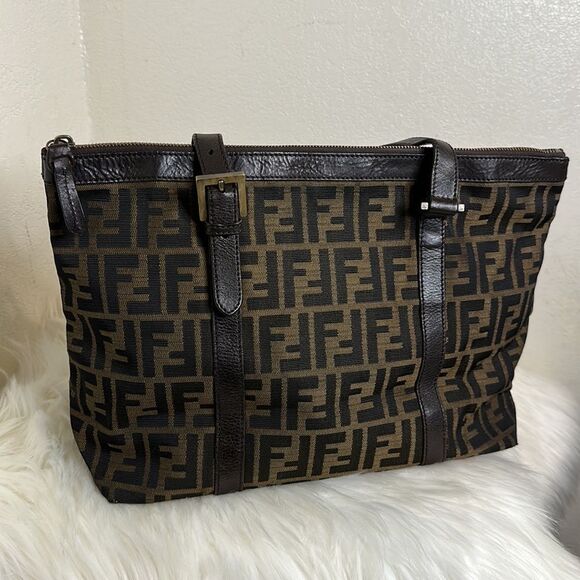 💯Authentic Fendi Zucca Tote Handbag🍀 - Picture 6 of 17